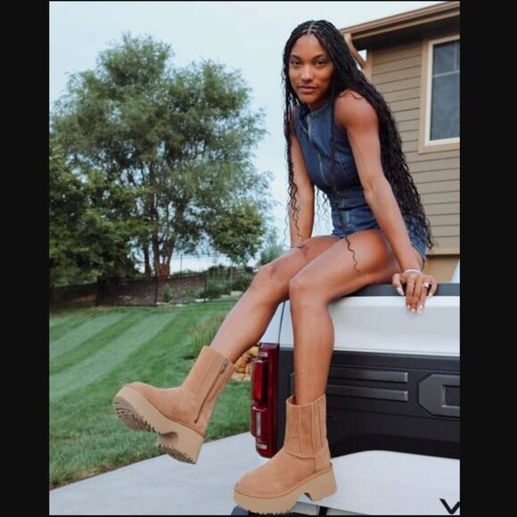 UGG Classic Twin Seam New Heights Platform Boots – Chestnut Suede (Size 7) NWT/N - Picture 14 of 15